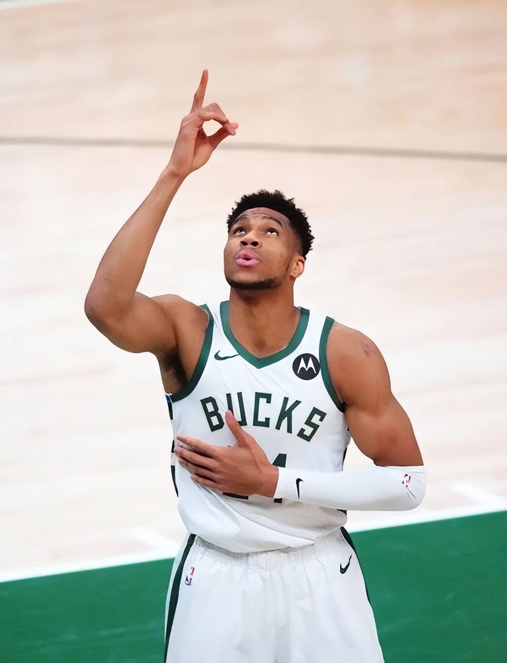 法甲第16轮观赛指南：卢瓦尔河德比激战正酣；尼斯内外交困（法甲第16轮观赛指南：卢瓦尔河德比火热上演，尼斯内忧外患）