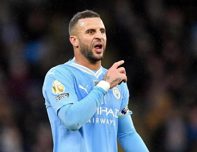 布乌卡：因舒梅切尔穿走我1号而大怒，我要求换成7或10号（布乌卡因舒梅切尔抢走1号大怒：请求改穿7号或10号）