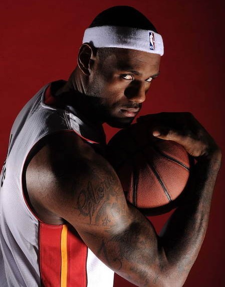 格拉夫夏普2-1邓伯什，王博豪造点难救主，蒙齐亚洛失点（格拉夫夏普2-1击退邓伯什：王博豪造点难救主，蒙齐亚洛点球失手）