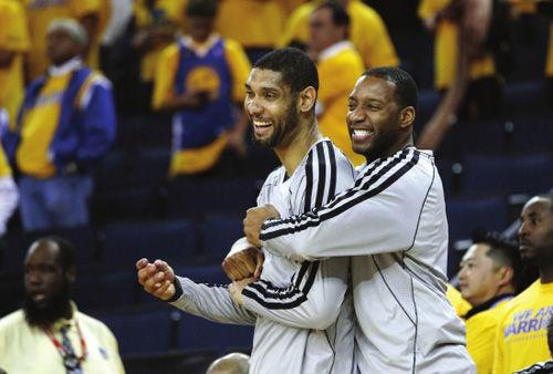 奇闻：巴西球星自掏腰包加盟中超！为赴华豪掷数十万人民币解约费（罕见一幕！巴西球星自费解约赴华，为加盟中超支付数十万人民币）