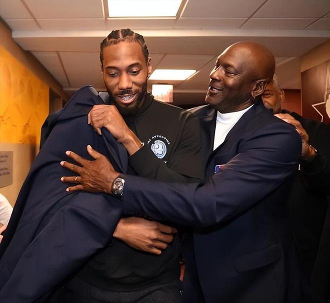 U22国足12月集训并参加U23亚洲杯29人名单：王钰栋、徐彬入选（U22国足12月集训暨U23亚洲杯29人名单公布：王钰栋、徐彬在列）