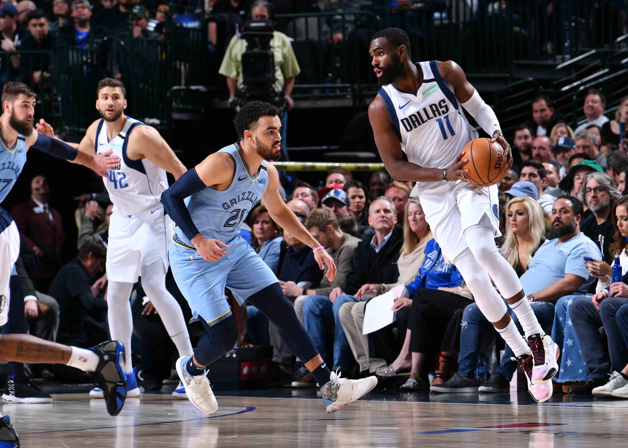 王钰栋首个主力赛季表现：共12球5助攻，荣膺中超本土金靴（王钰栋主力处子季斩12球5助，加冕中超本土金靴）