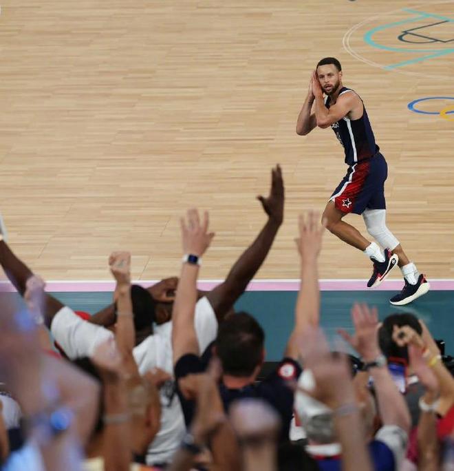 每体：巴萨仍是埃永的首选下家，皇马和曼联也在进行关注（每体：埃永首选仍为巴萨，皇马、曼联同步关注）