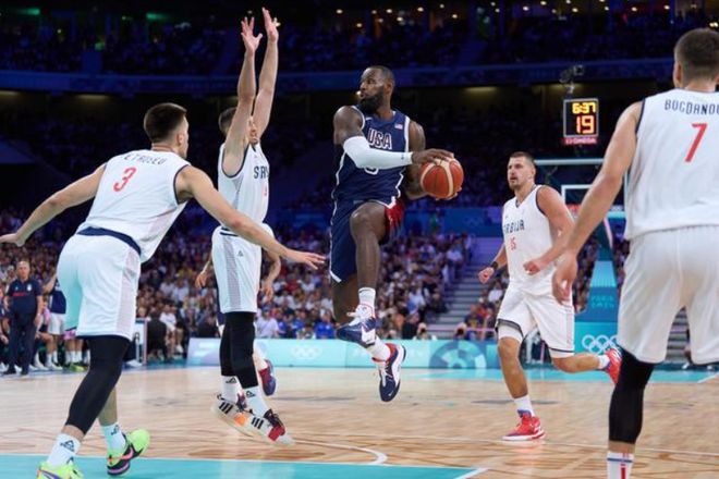 国际米兰大胜科莫，展现强劲势头（国米横扫科莫，势头凶猛）