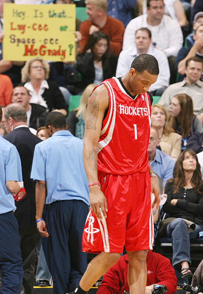 西班牙客战格鲁吉亚：费兰、梅里诺、库巴西首发，KK出战（西班牙客场挑战格鲁吉亚：费兰、梅里诺、库巴西首发，KK出场）