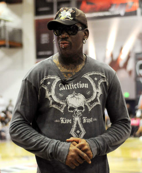 官方：出售协议签署完成，圣西罗球场正式归国米和米兰所有（官宣：出售协议尘埃落定，圣西罗球场正式归属国米与米兰）