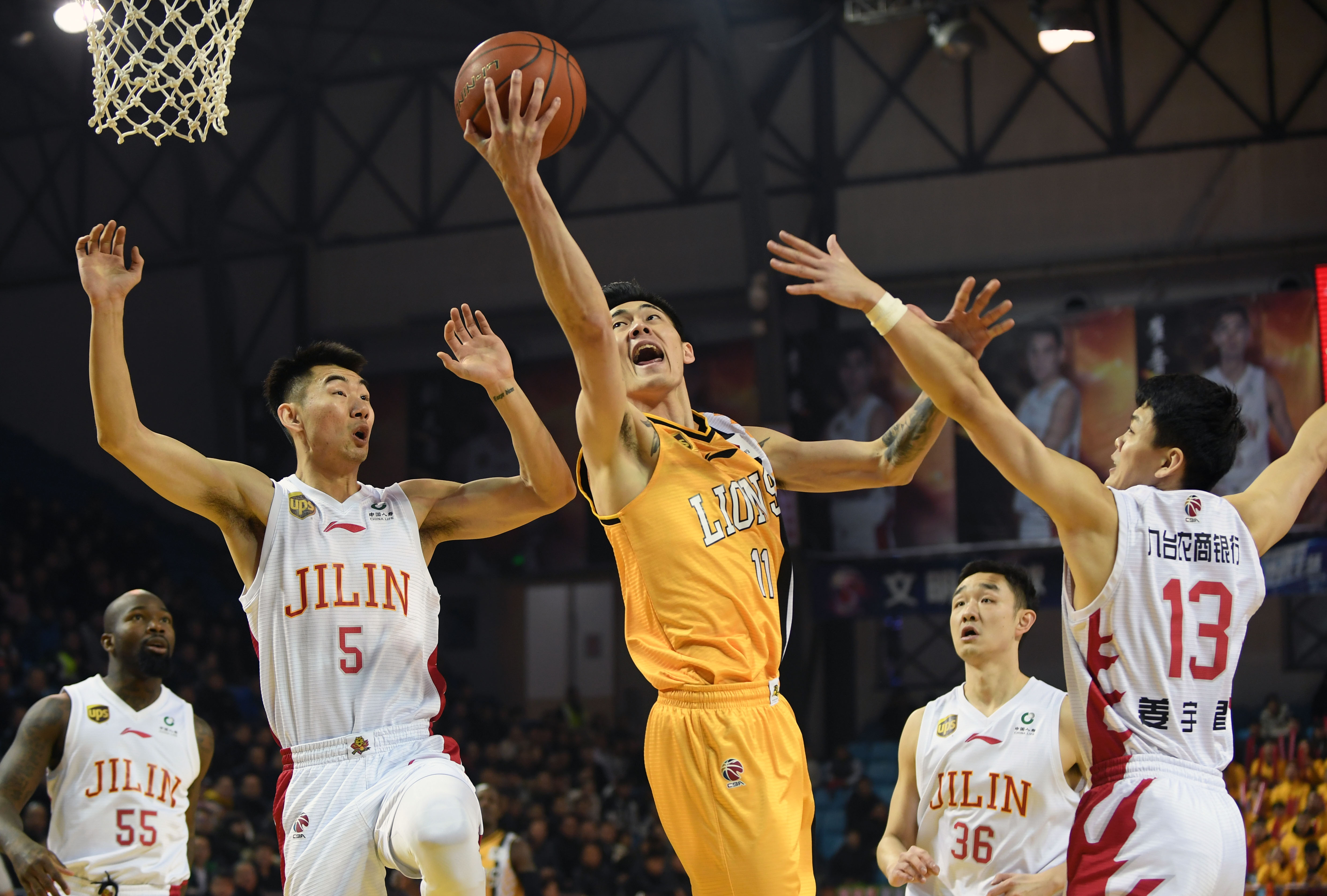 德甲第13轮指南：汉堡不莱梅上演北方德比，科隆后防遭伤病诅咒（德甲第13轮前瞻：汉堡与不莱梅上演北方德比，科隆后防陷入伤病潮）