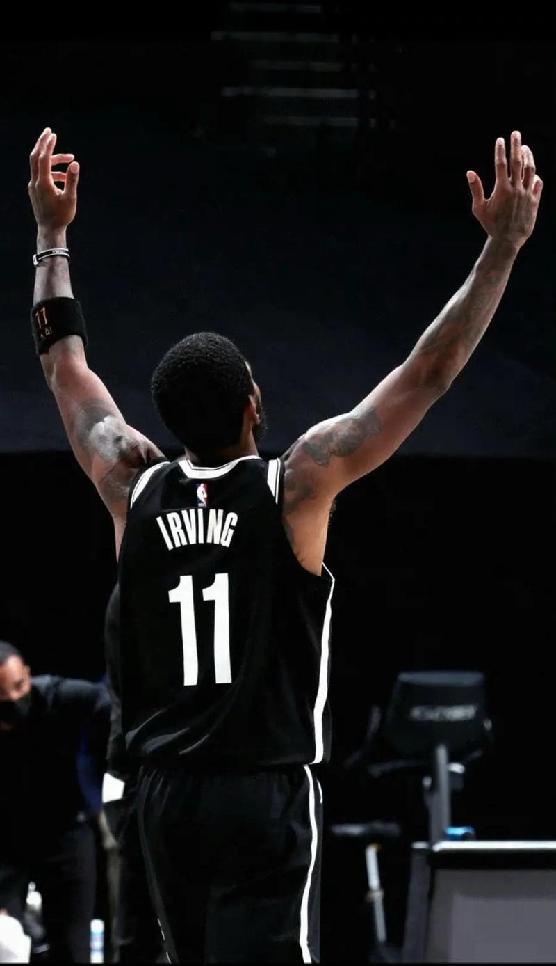 英媒：尽管库尼亚遭遇头部受伤，但曼联相信他能出战埃弗顿（英媒：库尼亚头部受伤仍在身，曼联仍看好其出战埃弗顿）