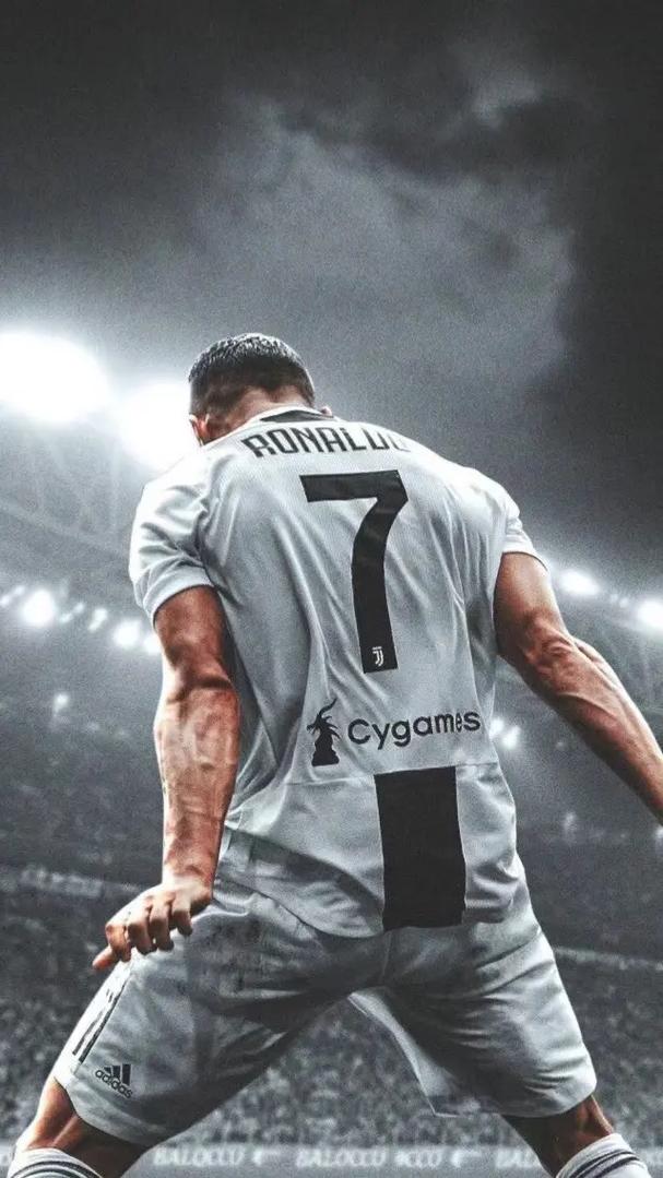 记者：李可并未参加申花赛前合练，明天能否首发存疑（记者称李可缺席申花赛前合练，明日首发成疑）