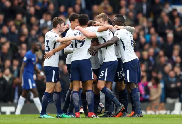 李可致谢申花球迷：奇迹虽未降临，但你们的支持始终坚定（李可感谢申花球迷：奇迹未至，你们的支持从未动摇）